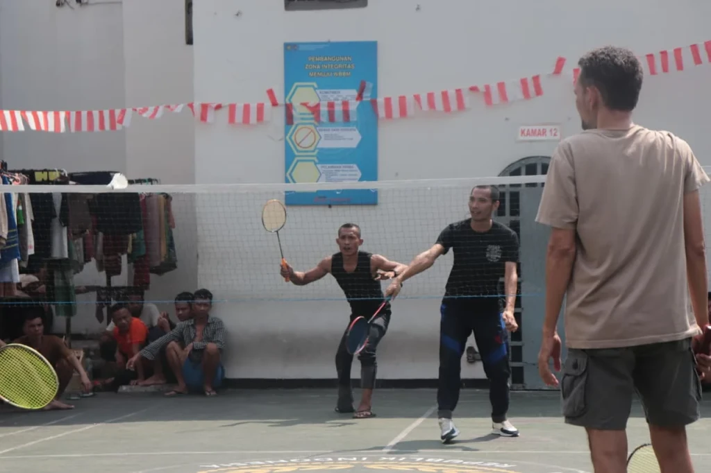 Semarak HUT ke-81 RI, Pegawai dan Warga Binaan Rutan Serang Adu Sportivitas di PORSENI