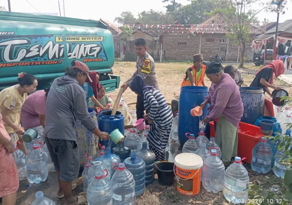 8.000 Liter Air Bersih Mengalir ke Renged, Polres Serang Bantu Warga Hadapi Kekeringan