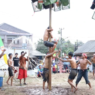HUT ke-81 RI Makin Meriah, Kapolda Banten Hengki Hadir di Tengah Warga Cibebek