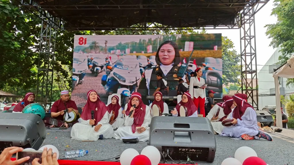 Pesta Rakyat HUT Ke-81 RI Meriahkan Kalisari, Ribuan Warga Antusias Ikut Lomba