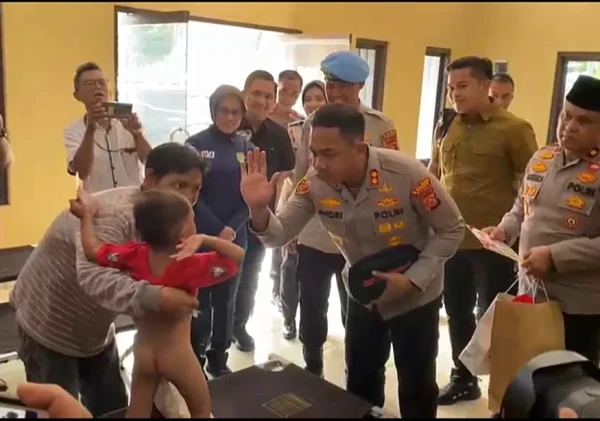 Meriahkan HUT RI ke-81, Polsek Cikande Buka Layanan Kesehatan Gratis dan Sunatan Massal
