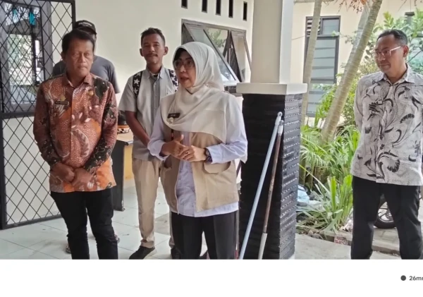 Bupati Pandeglang Turun Langsung Cek Rehab Sekretariat PWI-SMSI