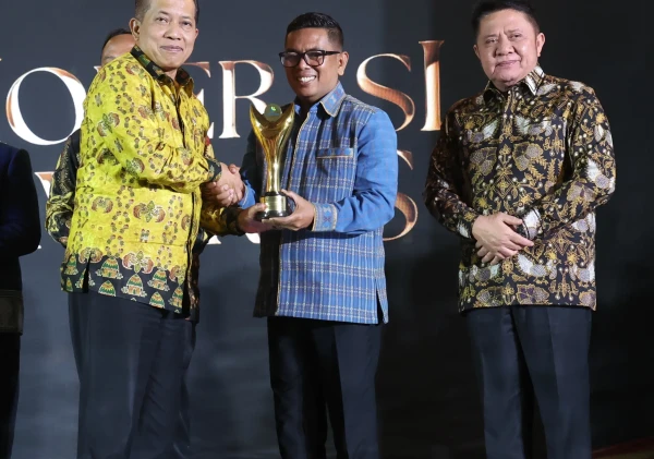 Andra Soni Bawa Banten Raih Pengakuan Nasional di Koperasi Award 2026