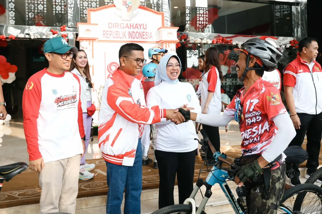 Gowes Merdeka 2026 Jadi Ajang Silaturahmi, Andra Soni Dorong Budaya Hidup Sehat
