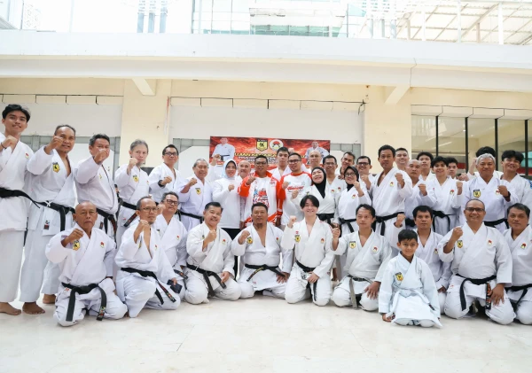 Bukan Sekadar Bela Diri, Andra Soni Sebut Karate Bentuk Karakter dan Kedisiplinan Anak