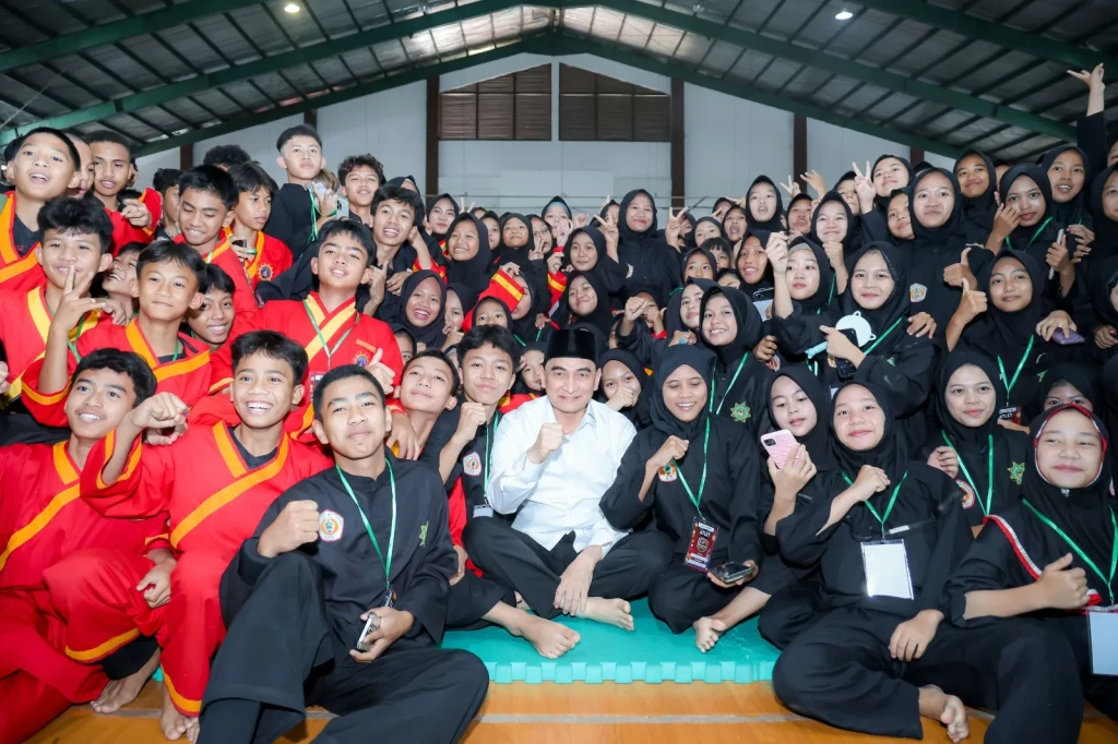Dari Sekolah Menuju Juara Dunia, Wagub Banten Dorong Pencak Silat Jadi Ekskul Wajib
