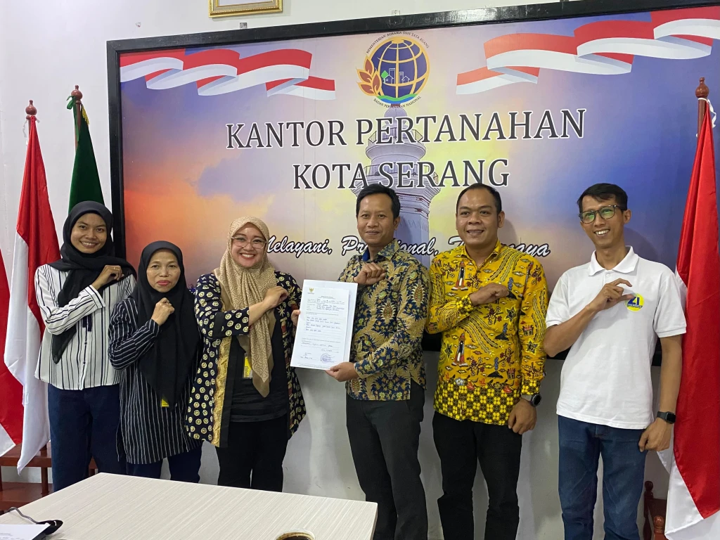 Tingkatkan Kualitas Pelayanan Informasi Publik, Kantor Pertanahan Kota Serang Terima Kunjungan Visitasi Monitoring dan Evaluasi