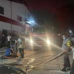 Lahan Kosong di Kragilan Terbakar, Polisi dan Damkar Turun Tangan
