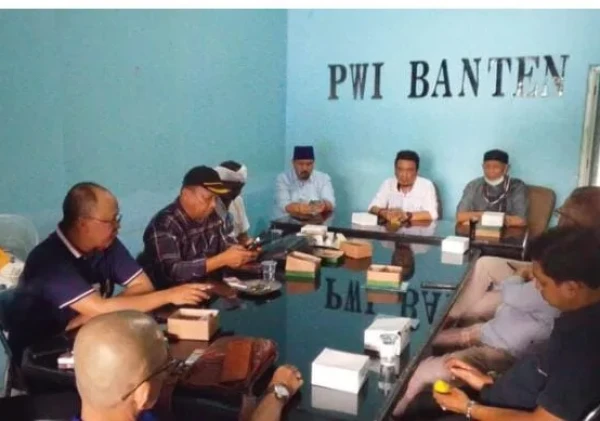 PWI Banten Panjatkan Doa untuk Lima Jurnalis Hilang Kontak di Anak Krakatau