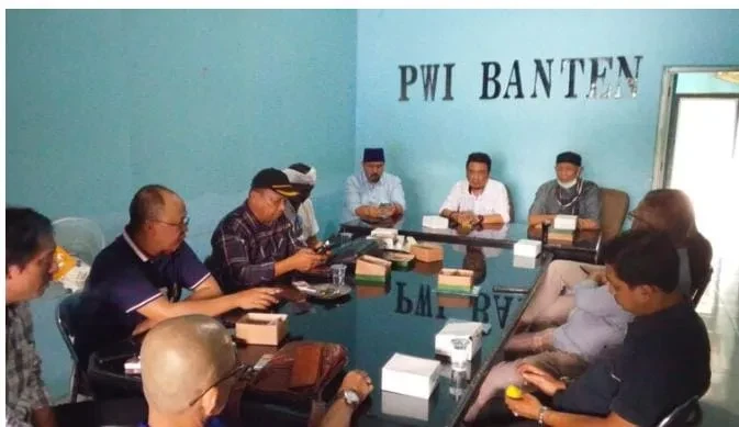PWI Banten Panjatkan Doa untuk Lima Jurnalis Hilang Kontak di Anak Krakatau