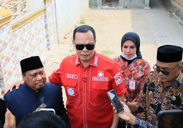 Madrasah Mangkrak, Anak-anak Kampung Padek Terpaksa Menumpang Belajar