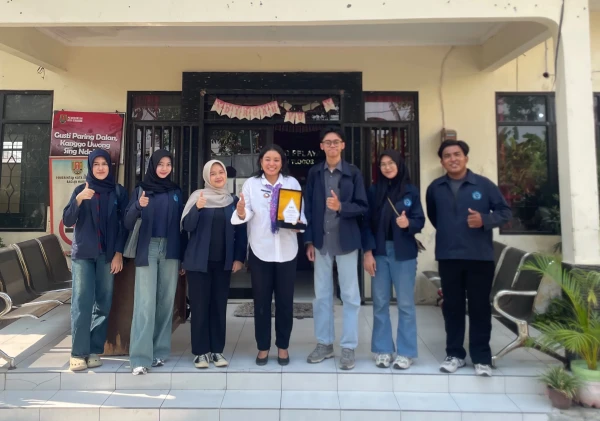 Mahasiswa KKN-T UNIMUS Dorong Tertib Adminduk melalui Sosialisasi dan Aktivasi Si D’nOK di Tlogosari Wetan