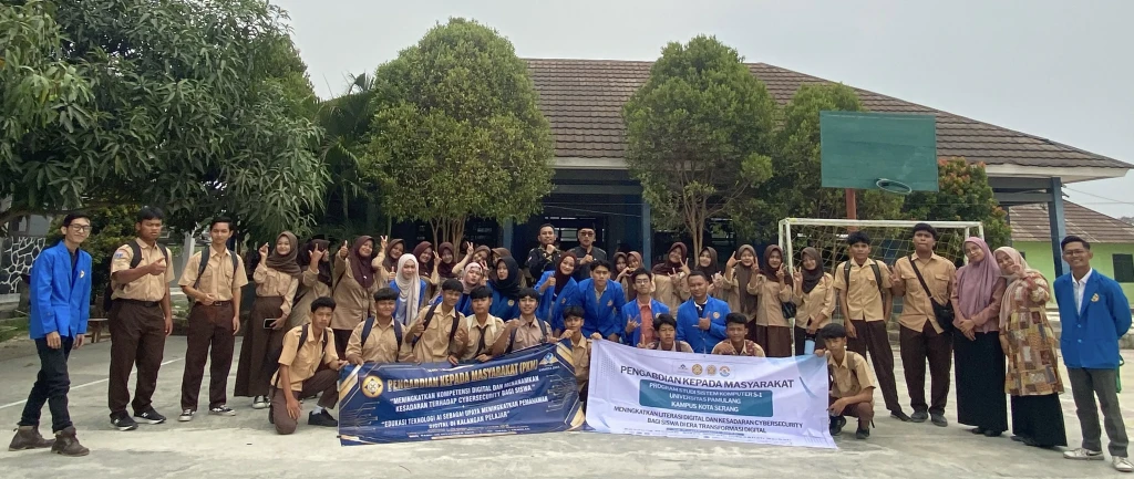 Mahasiswa Sistem Komputer UNPAM Kampus Kota Serang Tingkatkan Kesadaran Cybersecurity Siswa SMA Negeri 1 Kragilan