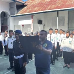 Perkuat Integritas, Pegawai dan Warga Binaan Lapas Bandanaira Ikrar Zero Narkoba dan Handphone