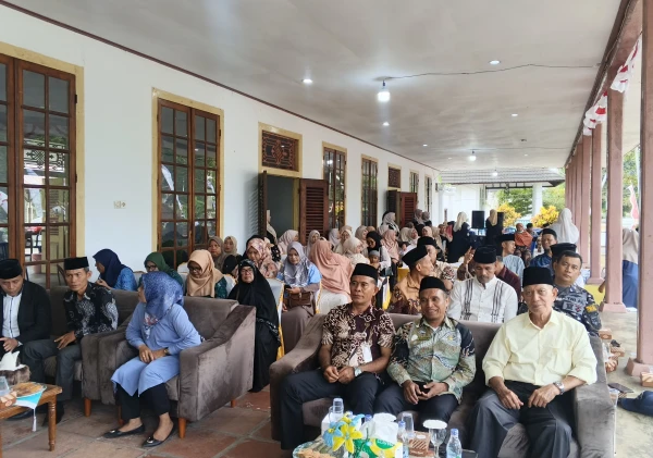 Kalapas Bandanaira Hadiri Wisuda Tahfidz Al-Qur’an Santriawan dan Santriwati MAN 4 Maluku Tengah ‎