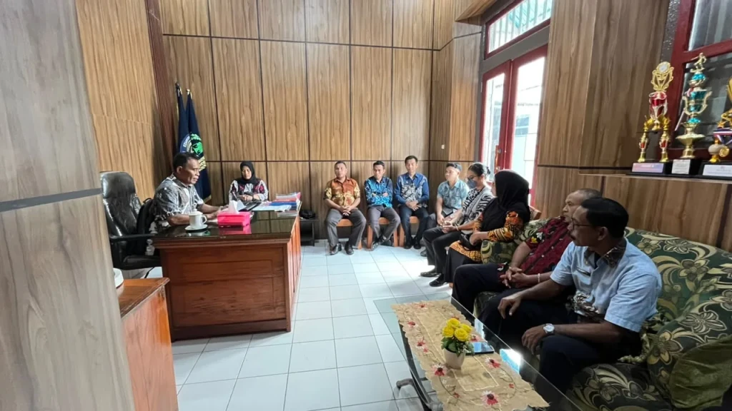 Kalapas Bandanaira Tekankan Ketepatan Pelaporan dan Peningkatan Etos Kerja