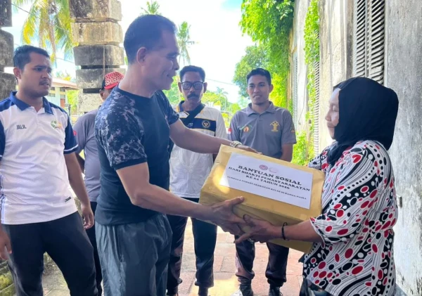 Sambut HBP Ke-62, Lapas Bandanaira Salurkan Bansos kepada Masyarakat