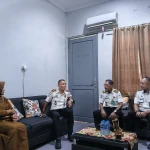 Bahas Penyerahan Remisi Umum, Kalapas Bandanaira Temui Camat Banda