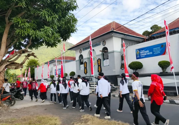 Bangun Semangat dan Kebersamaan, Lapas Bandanaira adakan Fun Walk Sambut Hari Kemerdekaan