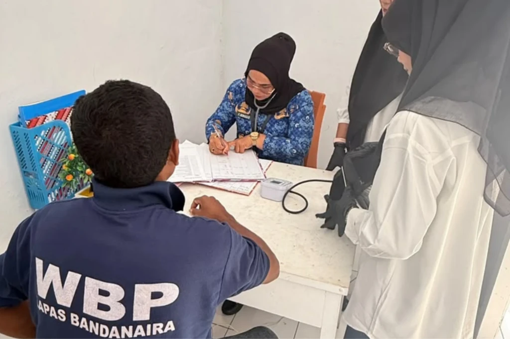 Pemeriksaan Kesehatan Rutin, Lapas Bandanaira Pastikan Kondisi Warga Binaan Terpantau