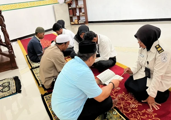 Belajar Al-Qur'an dan Iqra, Lapas Bandanaira Dorong Perubahan Positif Warga Binaan