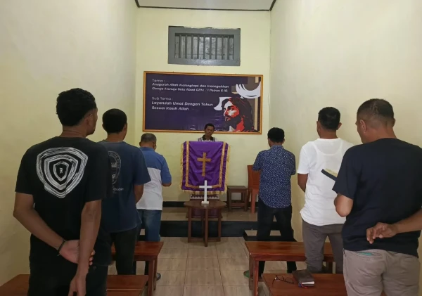 Perkuat Iman dan Bangun Perubahan Positif, Warga Binaan Lapas Bandanaira Ikuti Ibadah Tutup Usbu