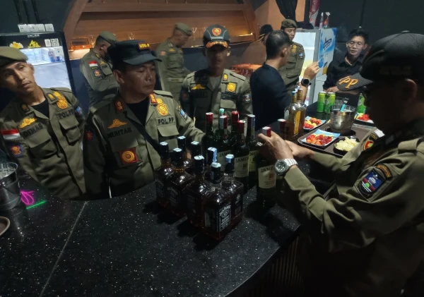Pemkab Serang Sidak Tempat Hiburan Malam, Amankan 682 Botol Miras dan Hentikan Sementara Aktivitas di Danaumas