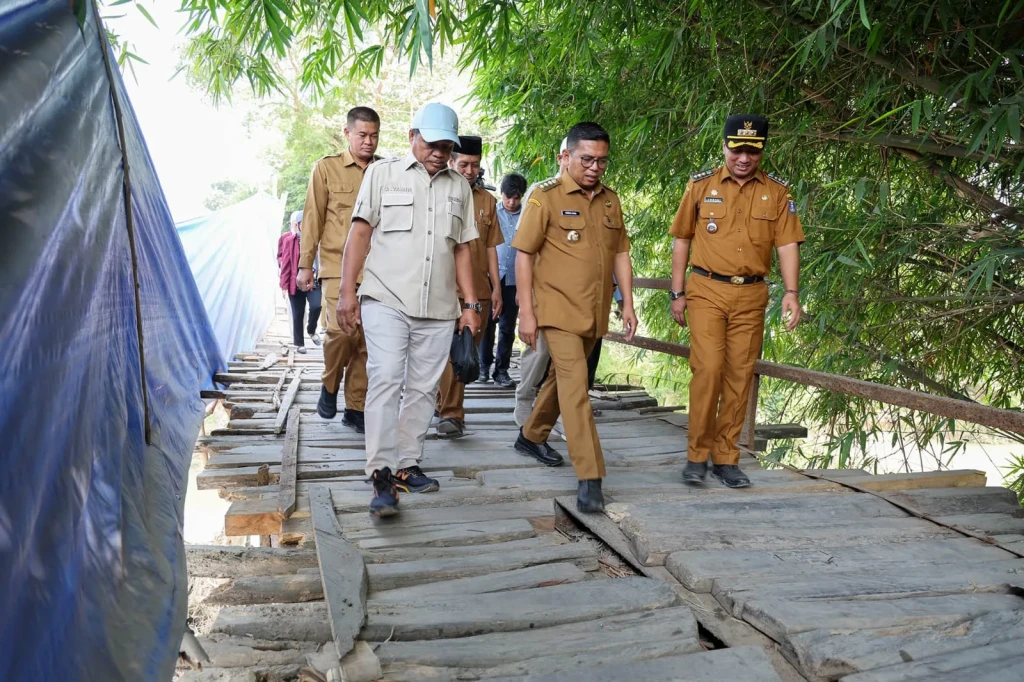 25 Tahun Menanti, Masyarakat Mekarsari Sambut Antusias Pembangunan Jembatan Bang Andra