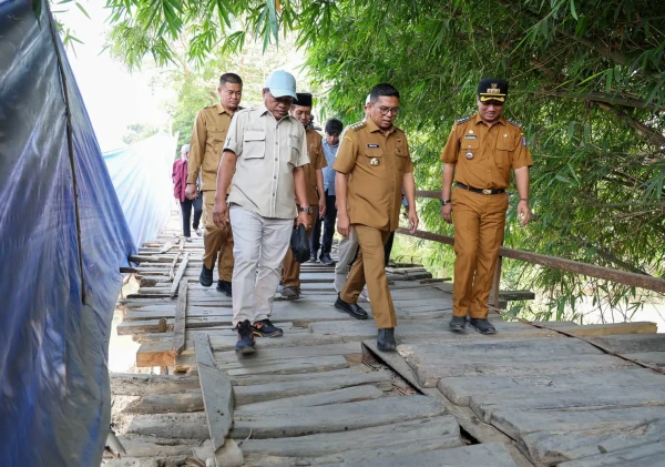 25 Tahun Menanti, Masyarakat Mekarsari Sambut Antusias Pembangunan Jembatan Bang Andra