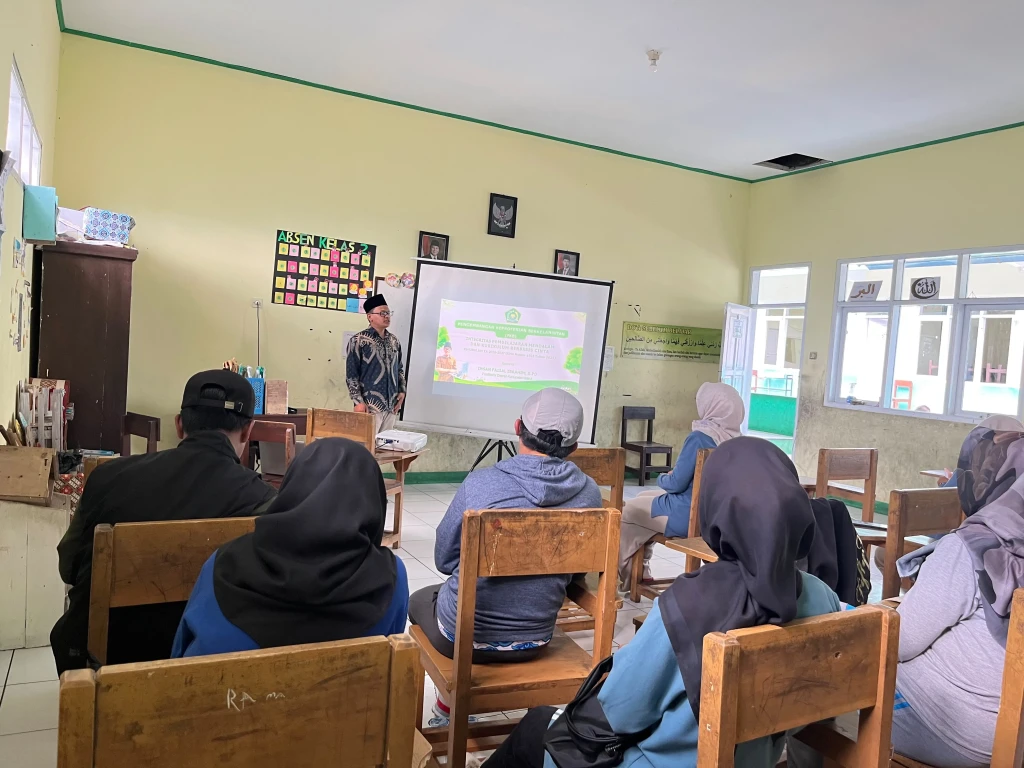 MTs. Plus Ar-Raudhotun Nur Matangkan Persiapan Tahun Pelajaran Baru Melalui Workshop Peningkatan Mutu Guru dan Implementasi Kurikulum Merdeka Berpendekatan KBC