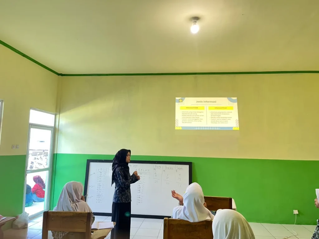 MTs. Plus Ar-Raudhotun Nur Bekali Peserta Didik dengan Literasi Keamanan Digital pada Kegiatan MATAMUDA