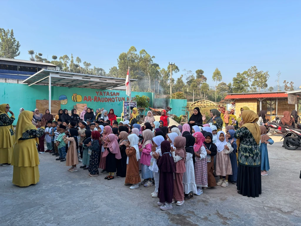Permainan Edukatif Warnai MATAMURA RA Ar-Raudhotun Nur, Bangun Kemandirian Anak Sejak Hari Pertama Sekolah