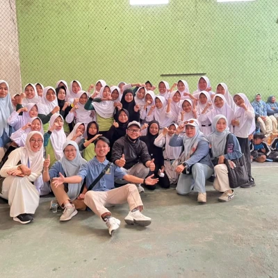 Dukungan Tulus Siswa MIN 4 Garut Warnai Semangat PORSENI, Bukti Madrasah Negeri dan Swasta Bersatu dalam Sportivitas