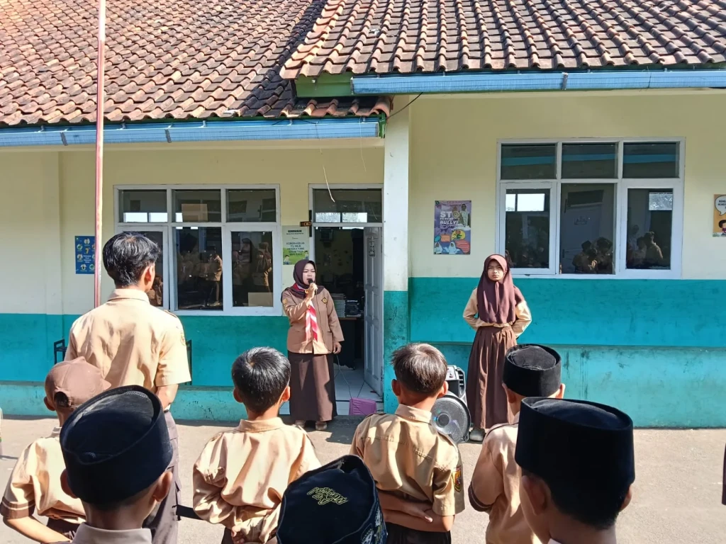 Semangat Pramuka Menggema di MIS AR-RAUDHOTUN NUR dalam Peringatan HUT Pramuka ke-65