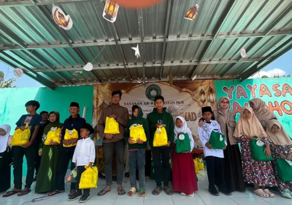 Meneladani Kedermawanan Rasulullah, Yayasan Ar-Raudhotun Nur Berbagi Kebahagiaan