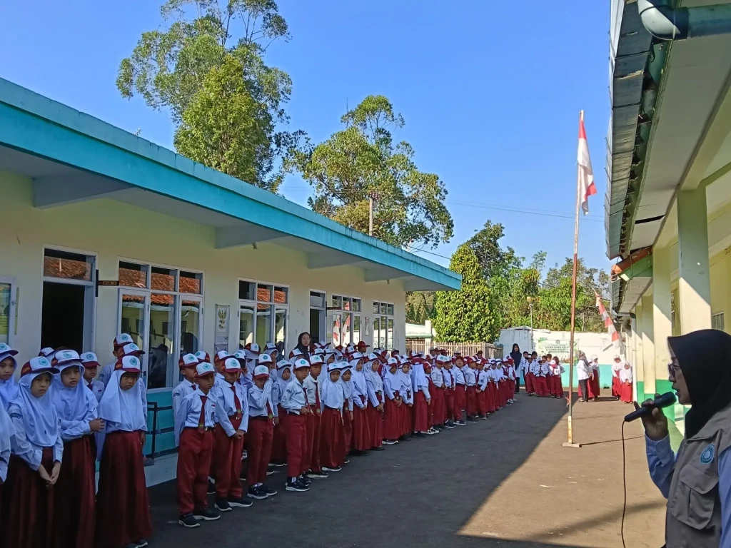 Evaluasi Program MIRUN, MIS Ar-Raudhotun Nur Bangun Kesadaran Siswa Peduli Lingkungan
