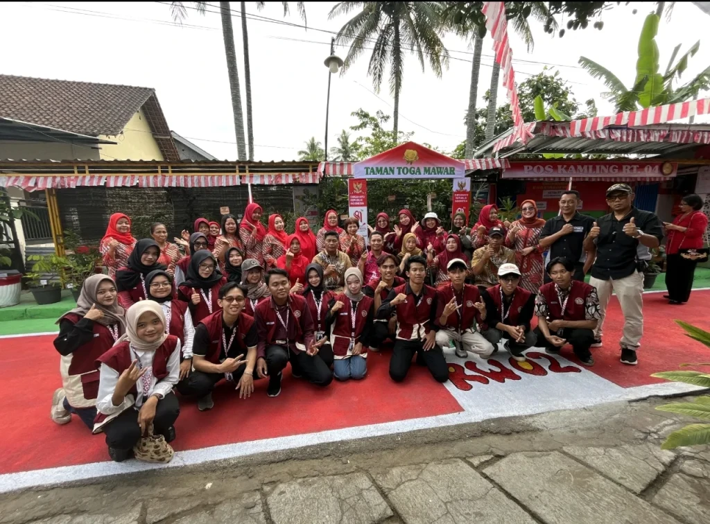 Mahasiswa KKN Dampingi Kegiatan K3 di RW 02 Kelurahan Tambakboyo