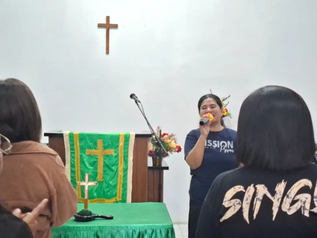 Wujudkan Pembinaan Berkelanjutan, Lapas Perempuan Ambon Bina Kerohanian Warga Binaan melalui Ibadah Bersama Tim Mission Prison