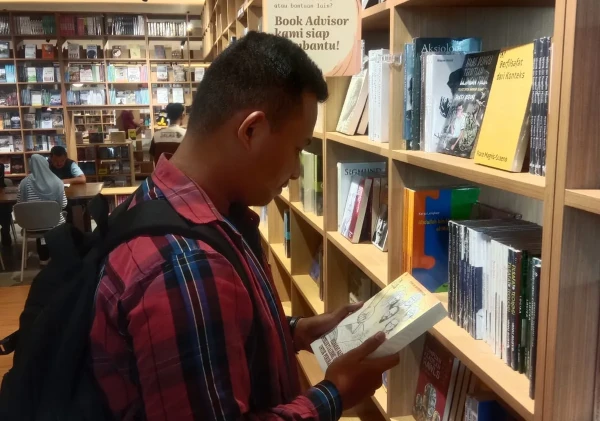 Literasi bukan hanya soal membaca : Ketika masyarakat kehilangan kemampuan memahami