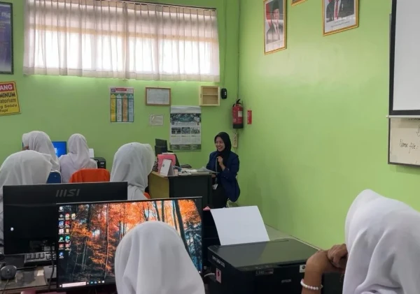 Implementasi Project Based Learning untuk Mengembangkan Kolaborasi, Kreativitas, dan Literasi Digital Siswa MPLB sebagai Kontribusi terhadap SDG 4
