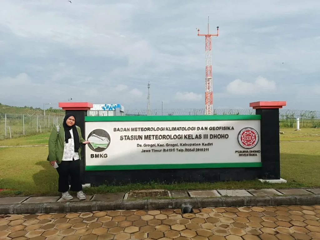 Magang di BMKG Dhoho Kediri, Rachma Dewi Tri Anjani Pelajari Observasi Cuaca hingga Laporan METAR