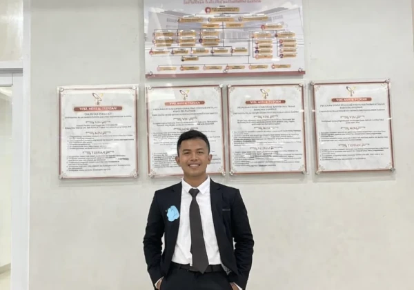 Budaya Patriarki Bertemu Roda Kapitalisme: Beban Ganda Perempuan Pekerja Formal dan Informal