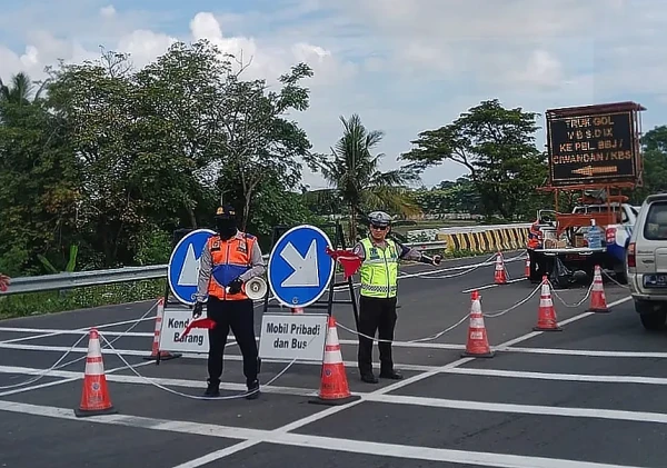 Polda Banten Pastikan Arus Lalu Lintas Cilegon Menuju Merak Lancar dan Kondusif