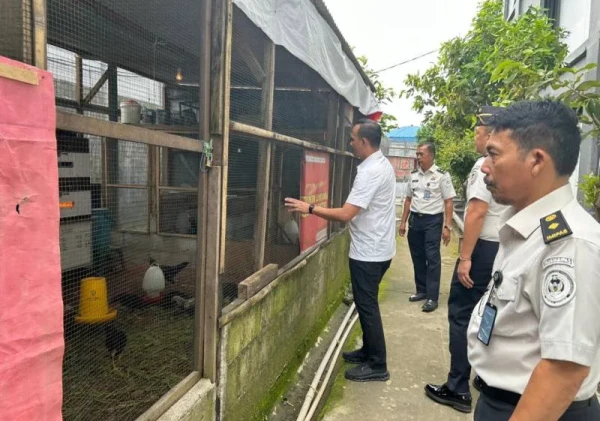 Kepala Lapas Medan Tinjau Menyeluruh Program Ketahanan Pangan Warga Binaan