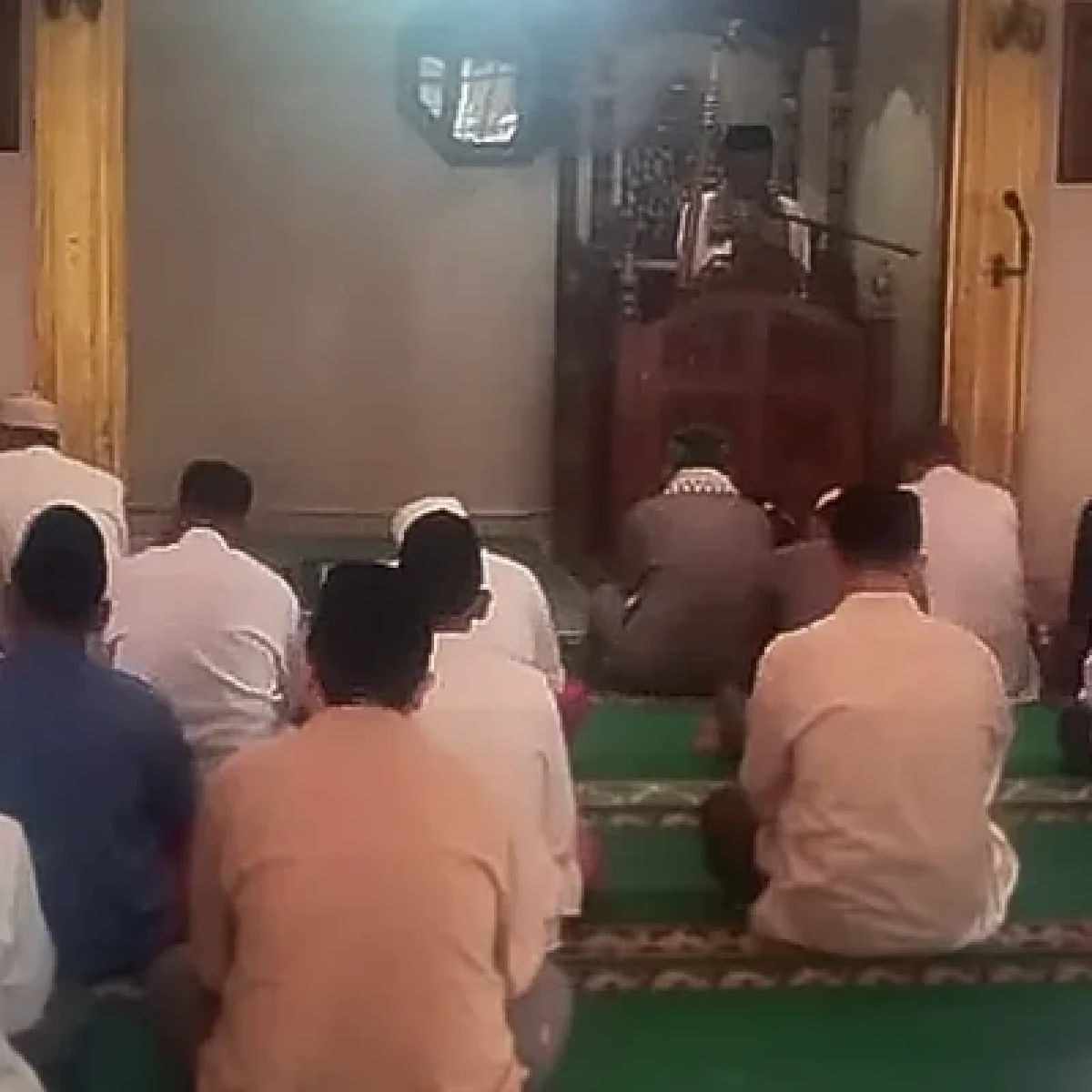 Kapolsek Kramatwatu Gelar Sholat Jumat Keliling, Jalin Kedekatan dengan Warga