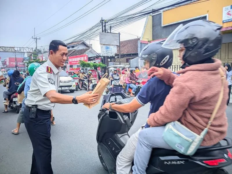 Lapas Kuningan Gelar Bakti Sosial dan Bagikan 150 Paket Takjil di Bulan Ramadhan