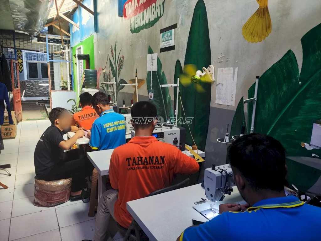 Lapas Kotabaru Latih Warga Binaan Menjahit untuk Bekal Mandiri