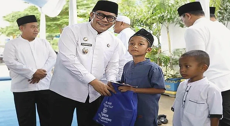 Wakil Wali Kota Maryono Hasan Santuni Anak Yatim Saat Peringatan Nuzulul Qur'an