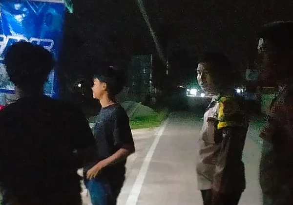 Polsek Baros Ingatkan Warga Waspada Kejahatan Jalanan dan Pentingnya Helm SNI