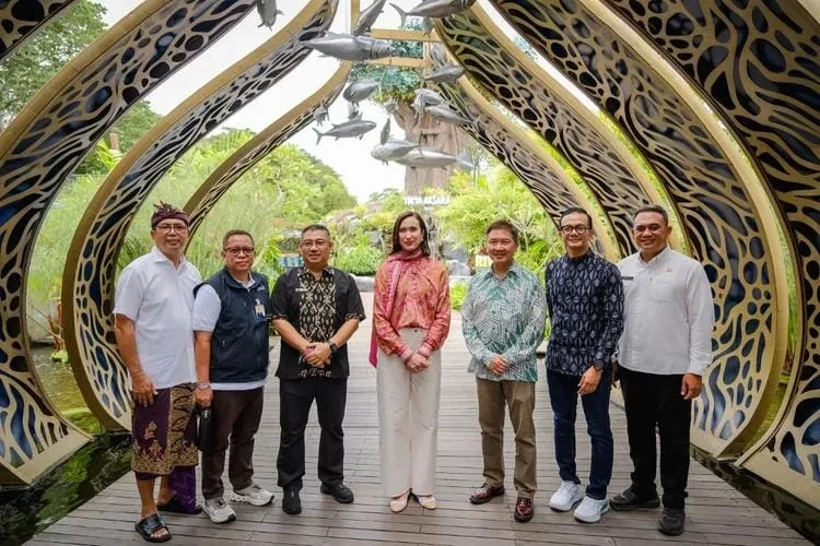 Menpar Widiyanti Pastikan Kualitas Layanan Taman Safari Bali Prima Pascalebaran 2026